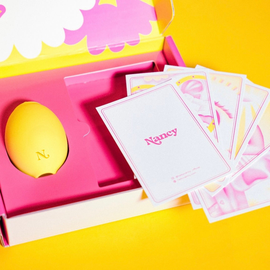 Lem lemon vibrator with travel pouch